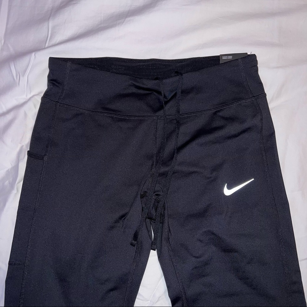 Nike Tight Fit Leggings